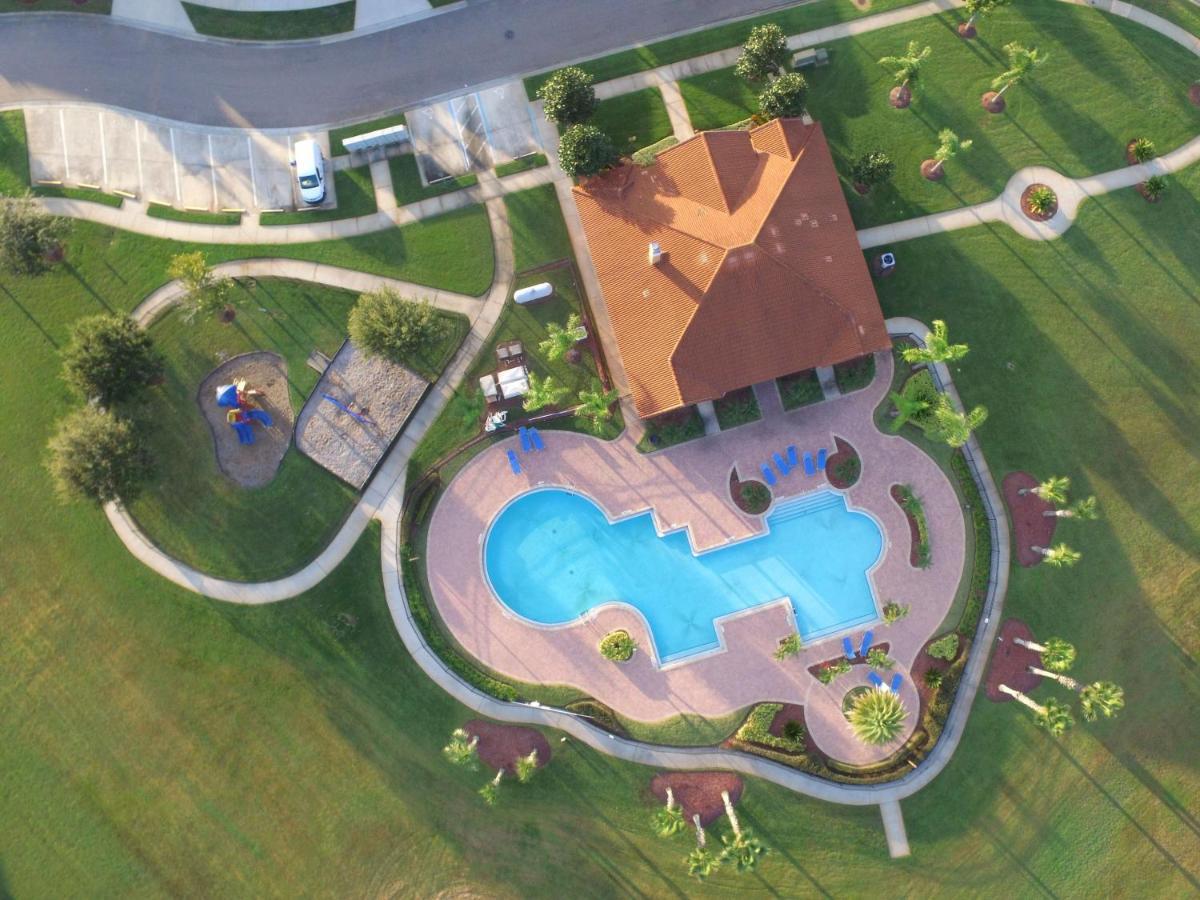 Alamo Vacation Homes Hunters Creek ภายนอก รูปภาพ